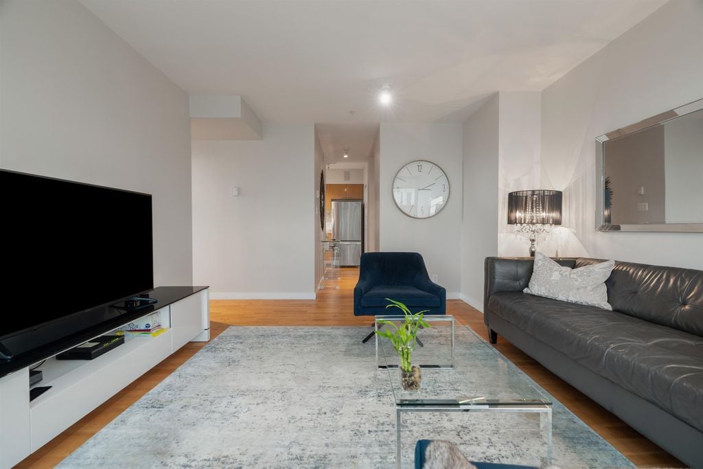 1288 W Georgia St, #3405
