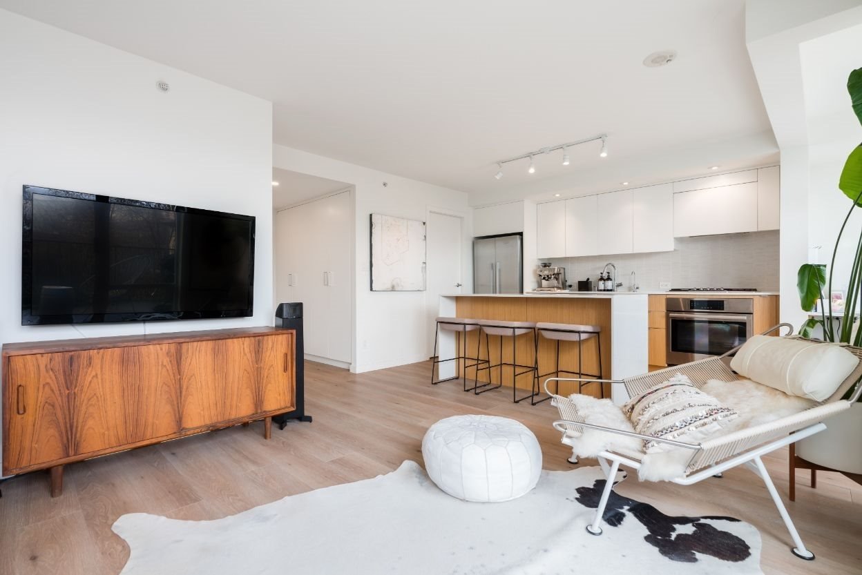 328 E 11th Ave, #304