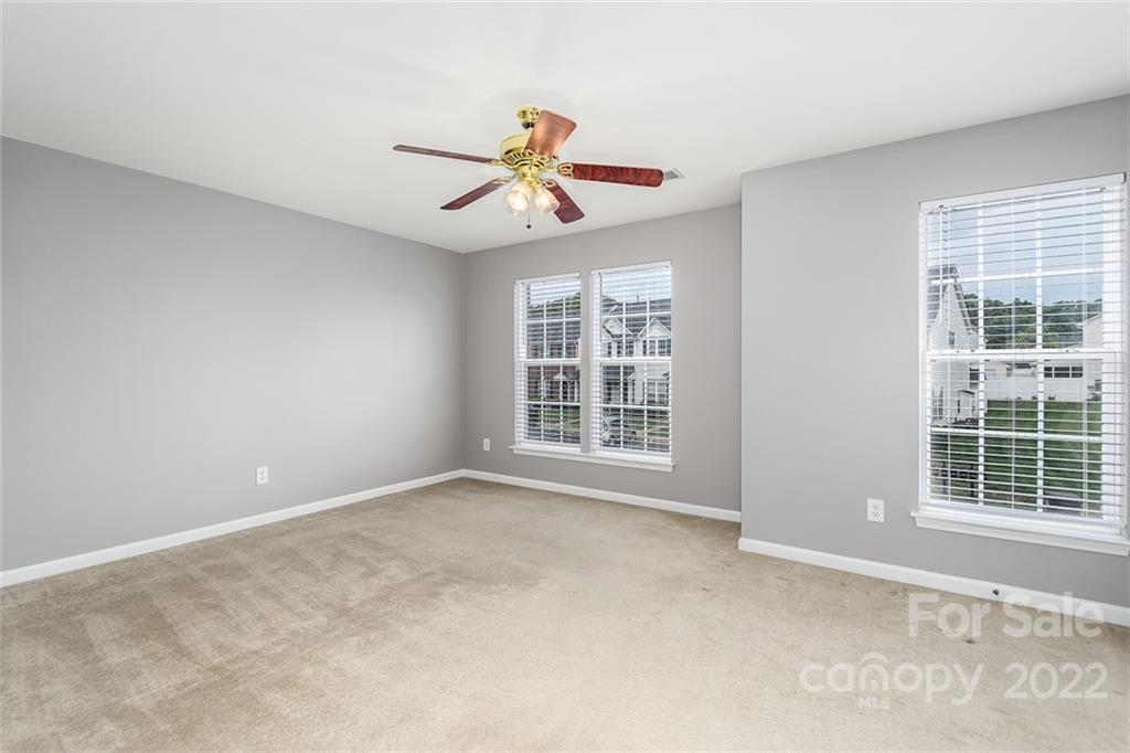 3025 Misty Harbor Cir