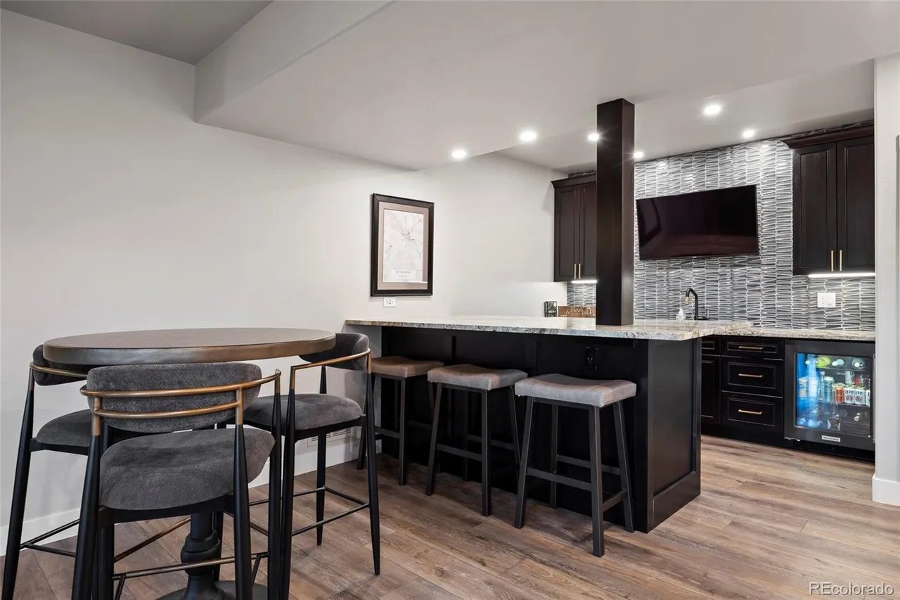 10601 Montecito Dr