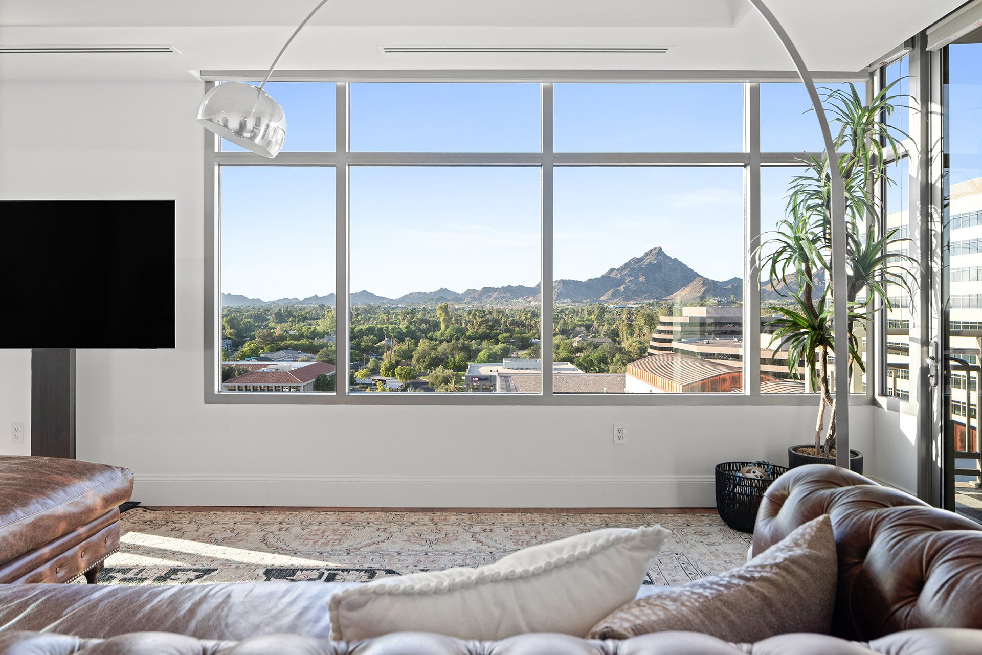 2211 E CAMELBACK Road 902