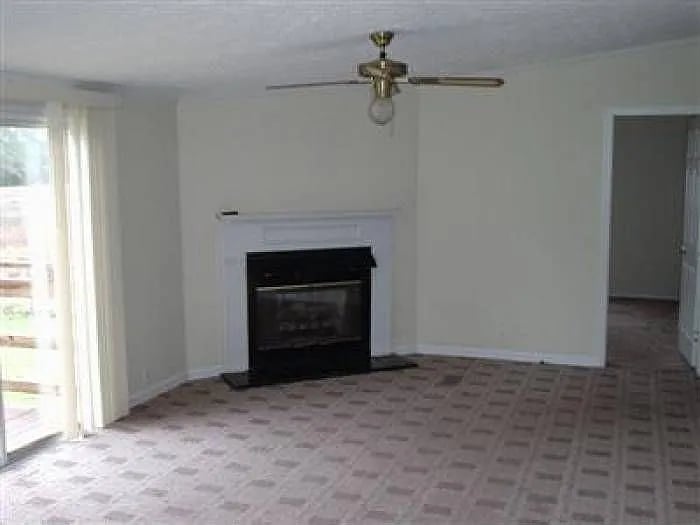 381 Gray Bridge Rd SW