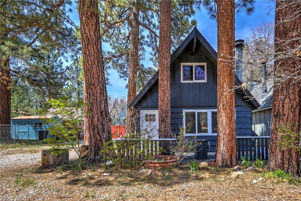 526 Kern Ave