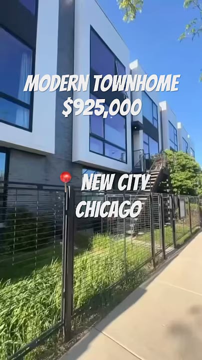 Modern Townhome | 💰: $925,000 | 📍 New City, Chicago