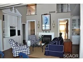 110 Breakwater Reach