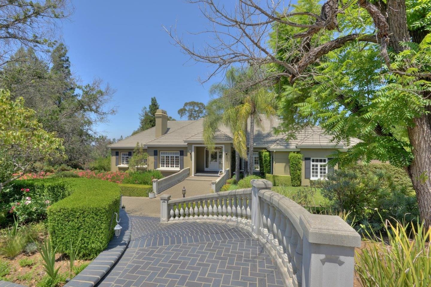 105 Sund Ave