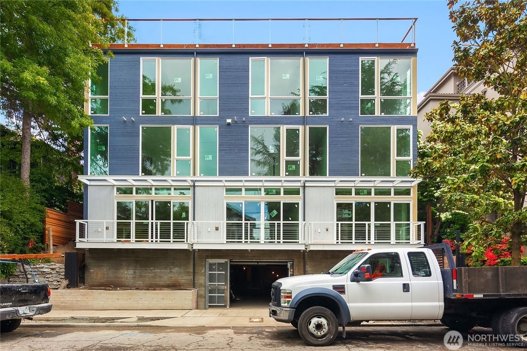 732 C Belmont Place E