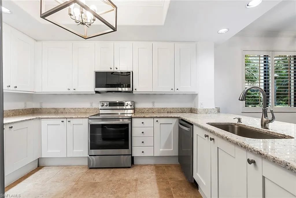 1035 Sandpiper St. #F – 101