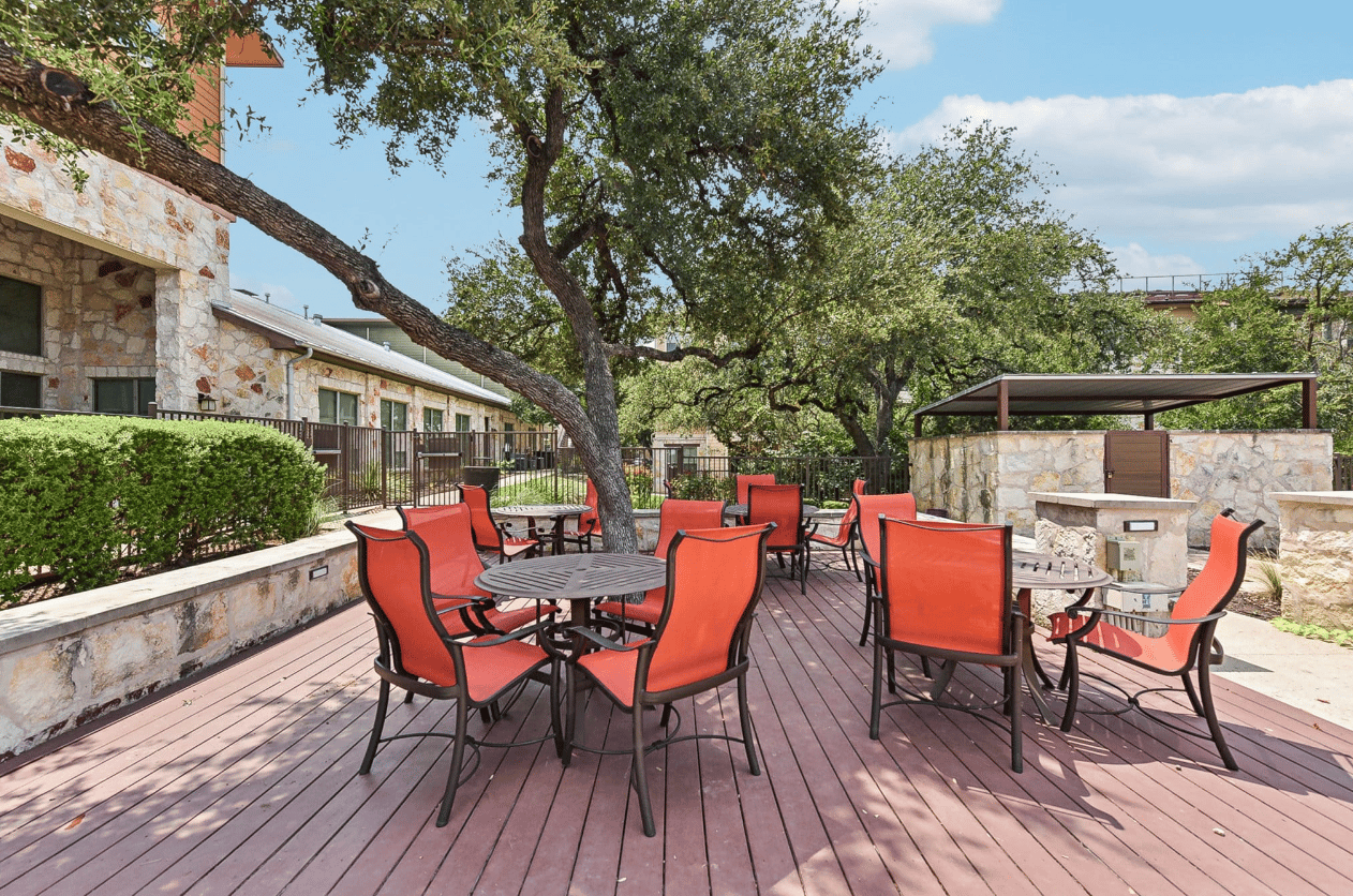 Up to 8 Weeks Free on select units with 12+ month leases