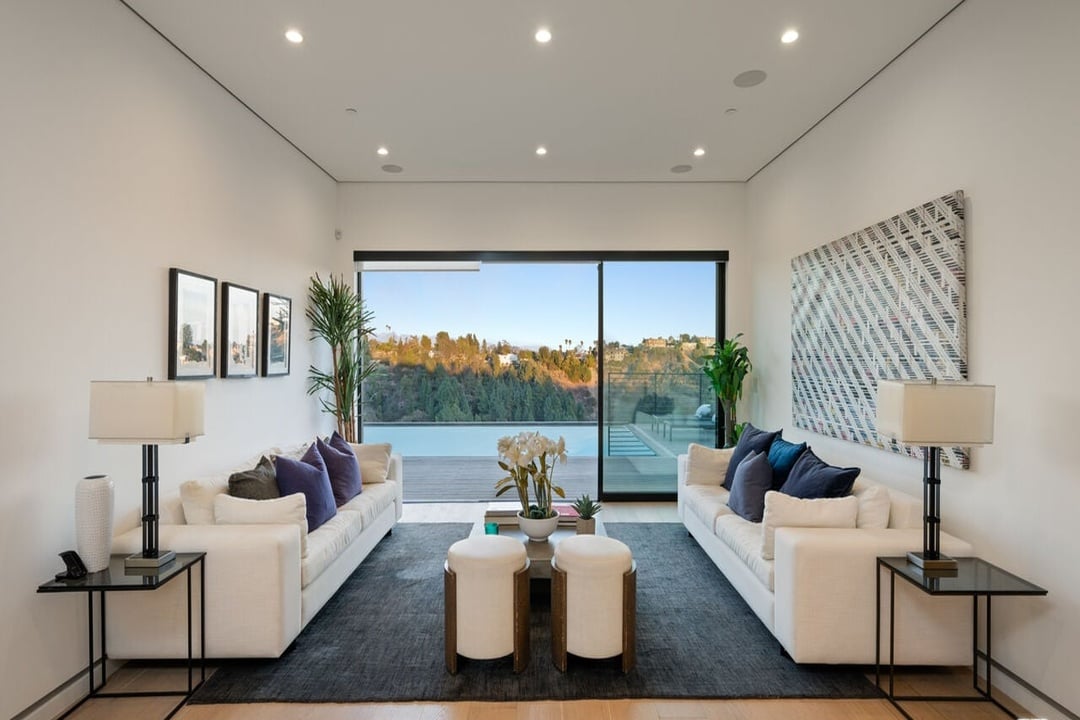 Aurelian Crest, Linda Flora Dr, 90049