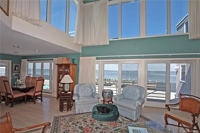 84-B Bayview Dr
