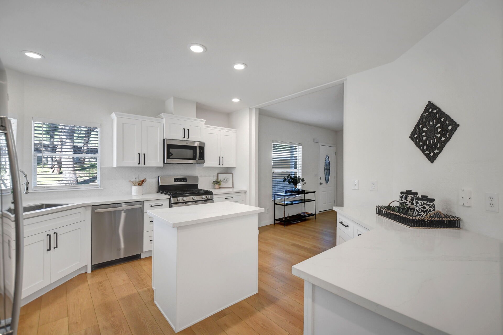 8651 Foothill Boulevard 42