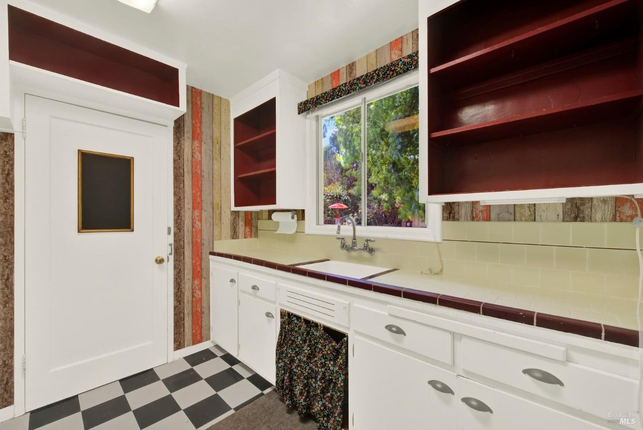 285 Homewood Ave