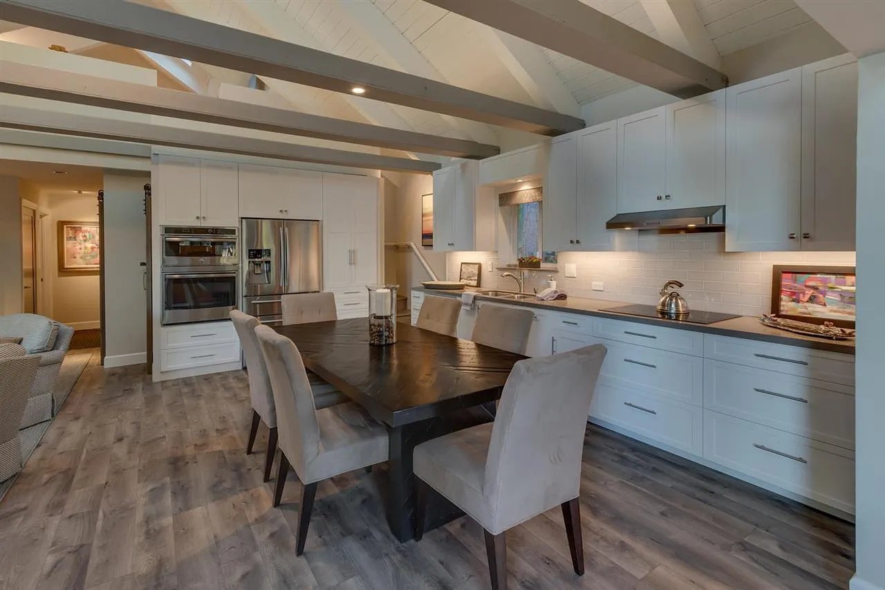 285 Elizabeth Dr