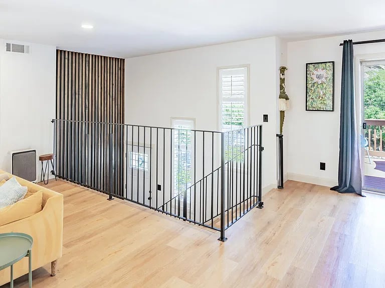155 Maple Rd