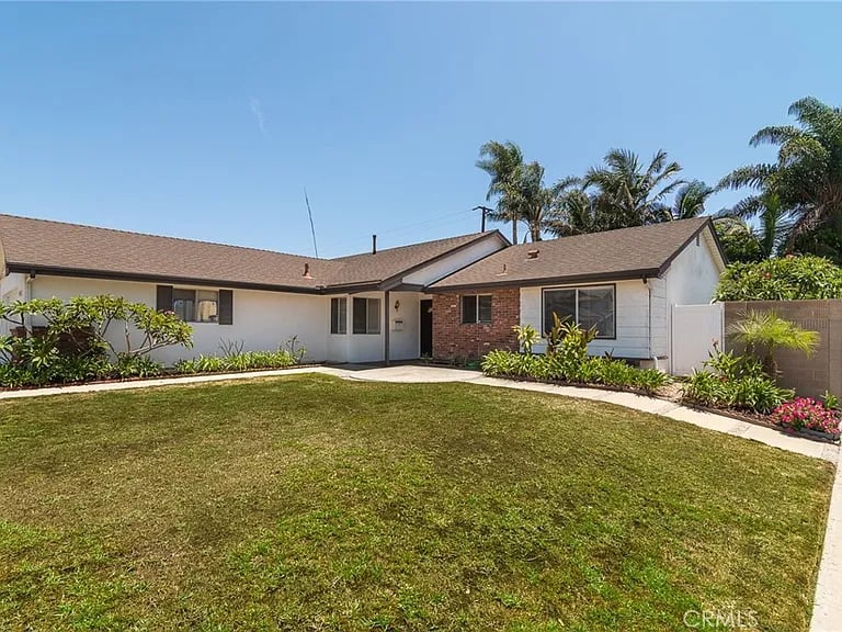 10164 Swallow Ave