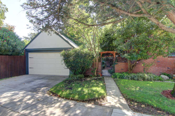Gorgeous Land Park Brick Tudor!