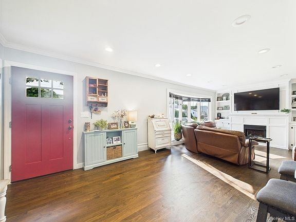 554 South 8th Street