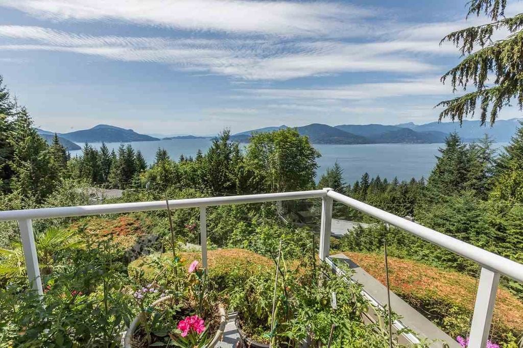 310 Oceanview Rd