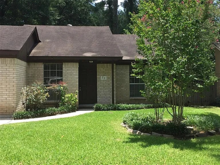 22 N Wavy Oak Cir