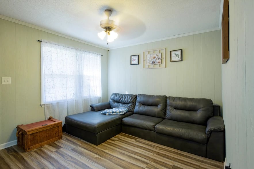 Sold! Great Starter Home or Rental Property - 1030 Pearl Harbor Way