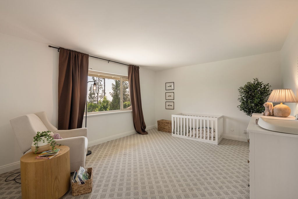 11042 Hunting Horn Drive, North Tustin, CA 