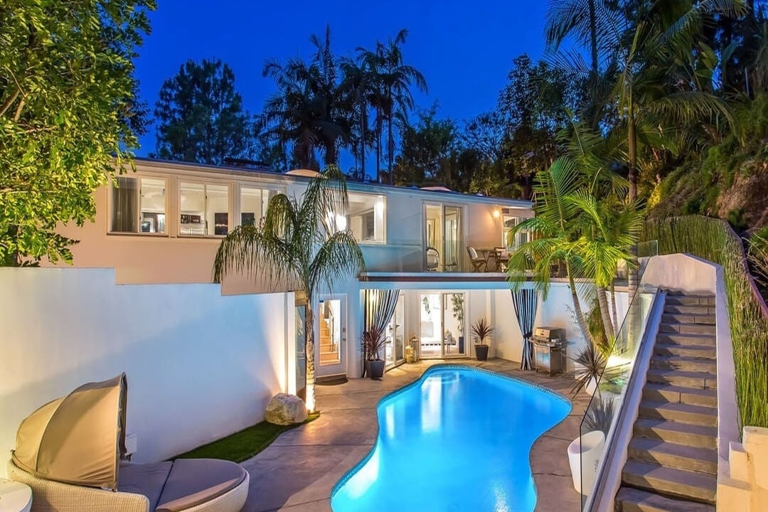 Halo Manor, Braeridge Dr, 90210