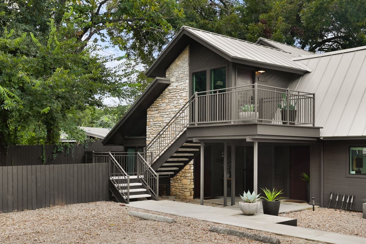 LAKE AUSTIN | 5 BOAT SLIP MUTLI FAMILY PROPERTY 