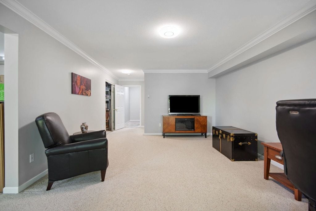72 Jamieson Ct, #28