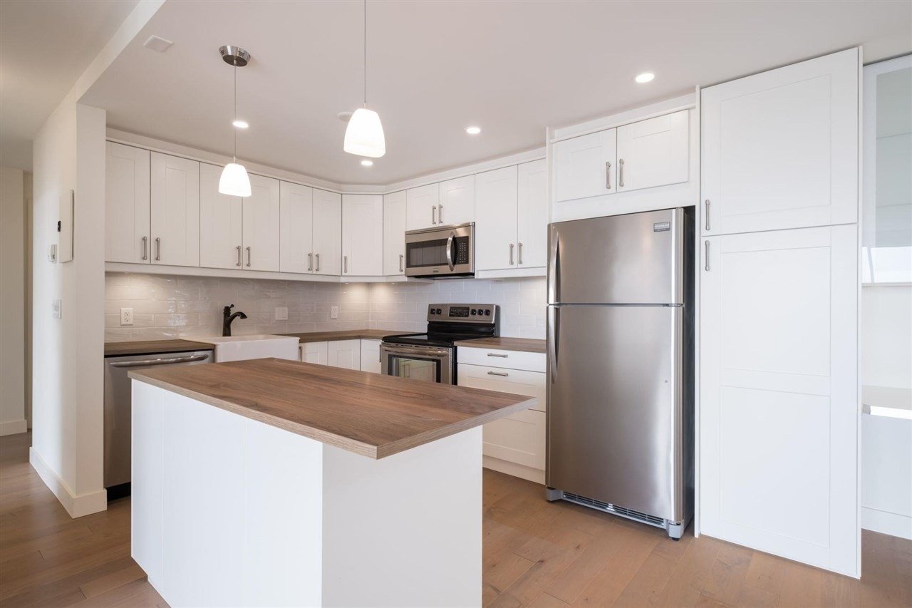 1745 Esquimalt Ave, #804