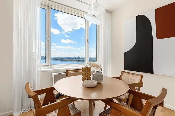 635 West 42nd Street #41H