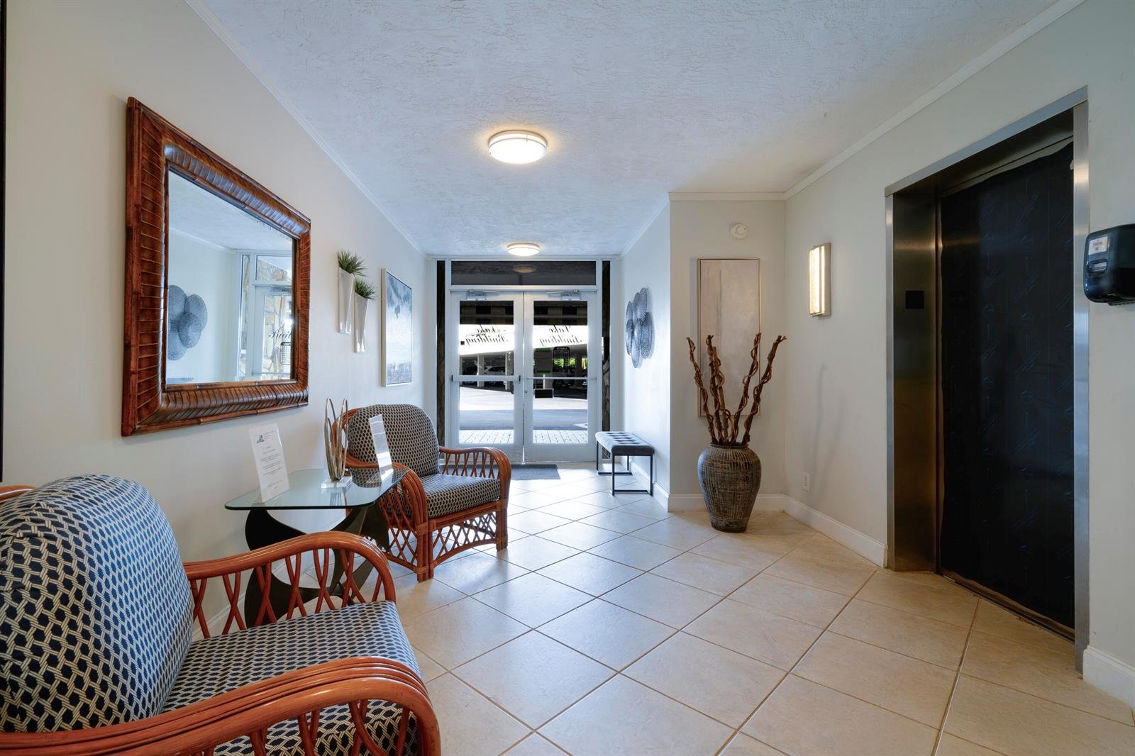 801 Lake Shore Drive #817