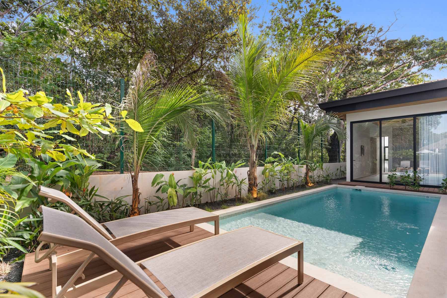 Bosques de Pinilla #16 | Modern 6-Bedroom Tropical Retreat with Casita in Hacienda Pinilla