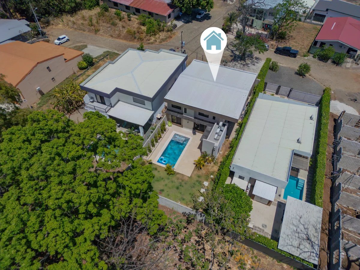 Newly Built Two-Story Home Minutes from the Beach