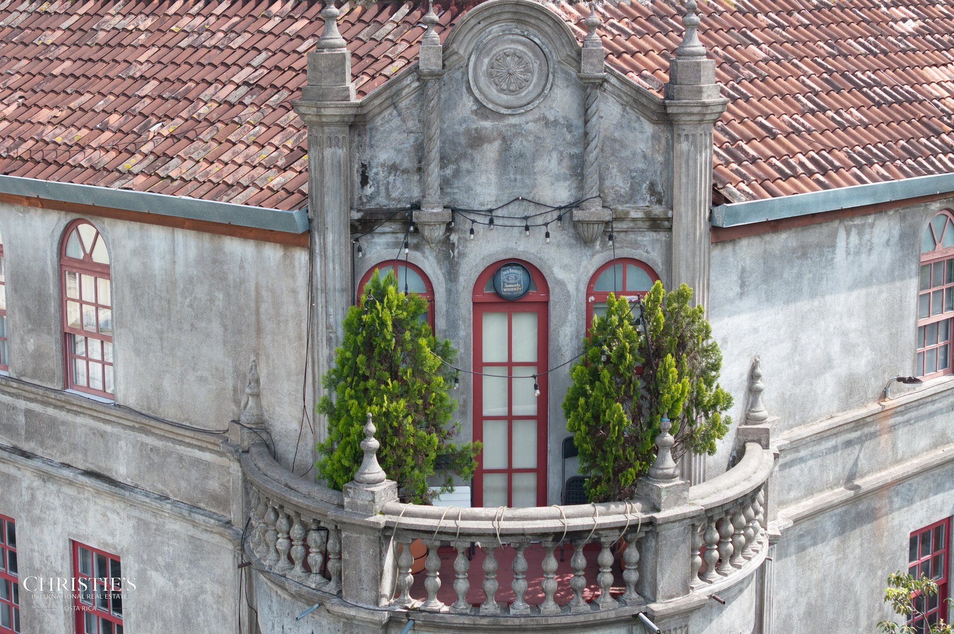 Edificio Jiménez- A Timeless Architectural Gem in Historic San José