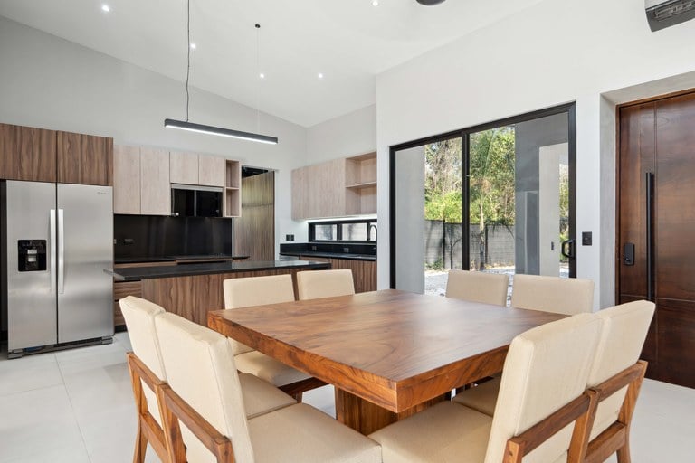 A luxury home that epitomizes coastal elegance