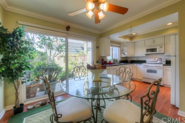 21127 Sailors Bay Ln