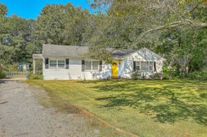  1467 Main Street, Bonneau, SC 29431
