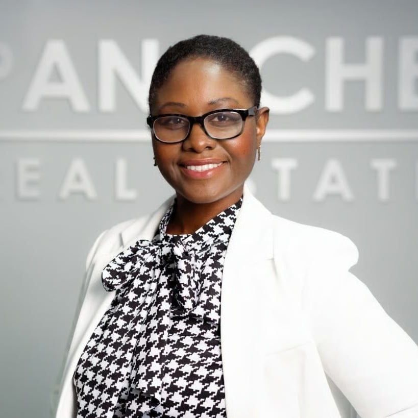 Aliya Brown Westbury, NY Real Estate Agent Headshot