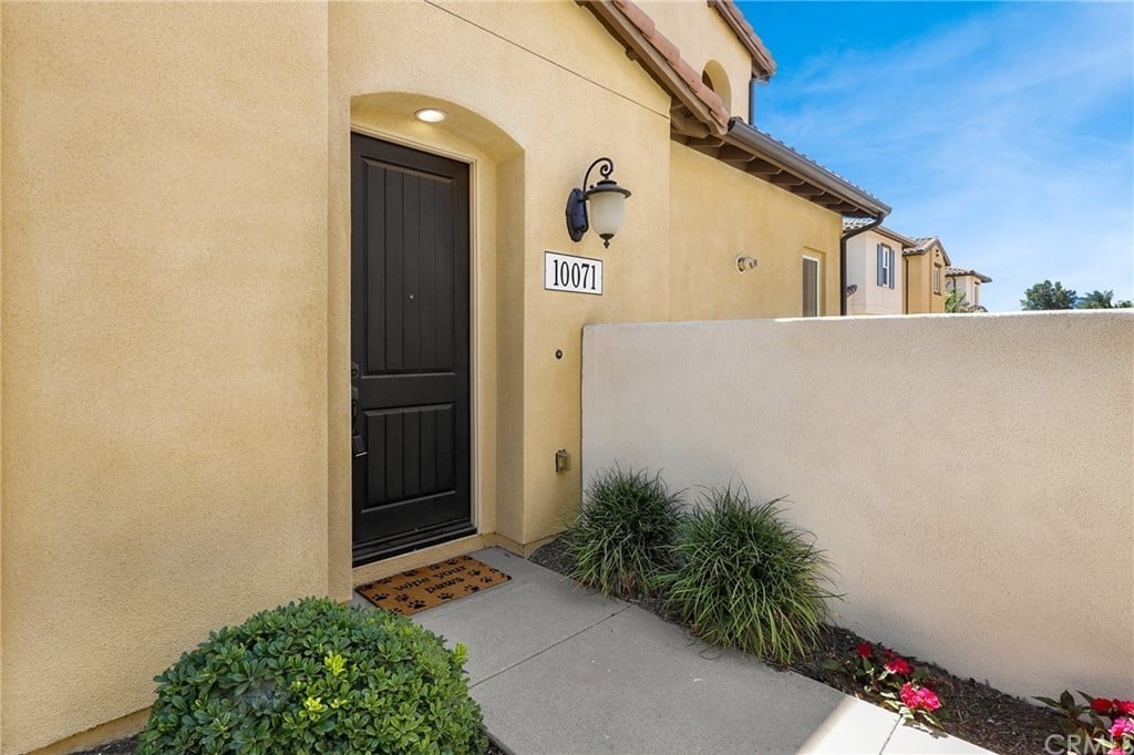 10071 Solana Dr