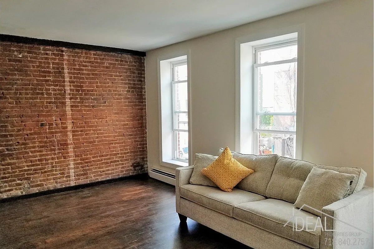 12 Carroll Street Unit: 2