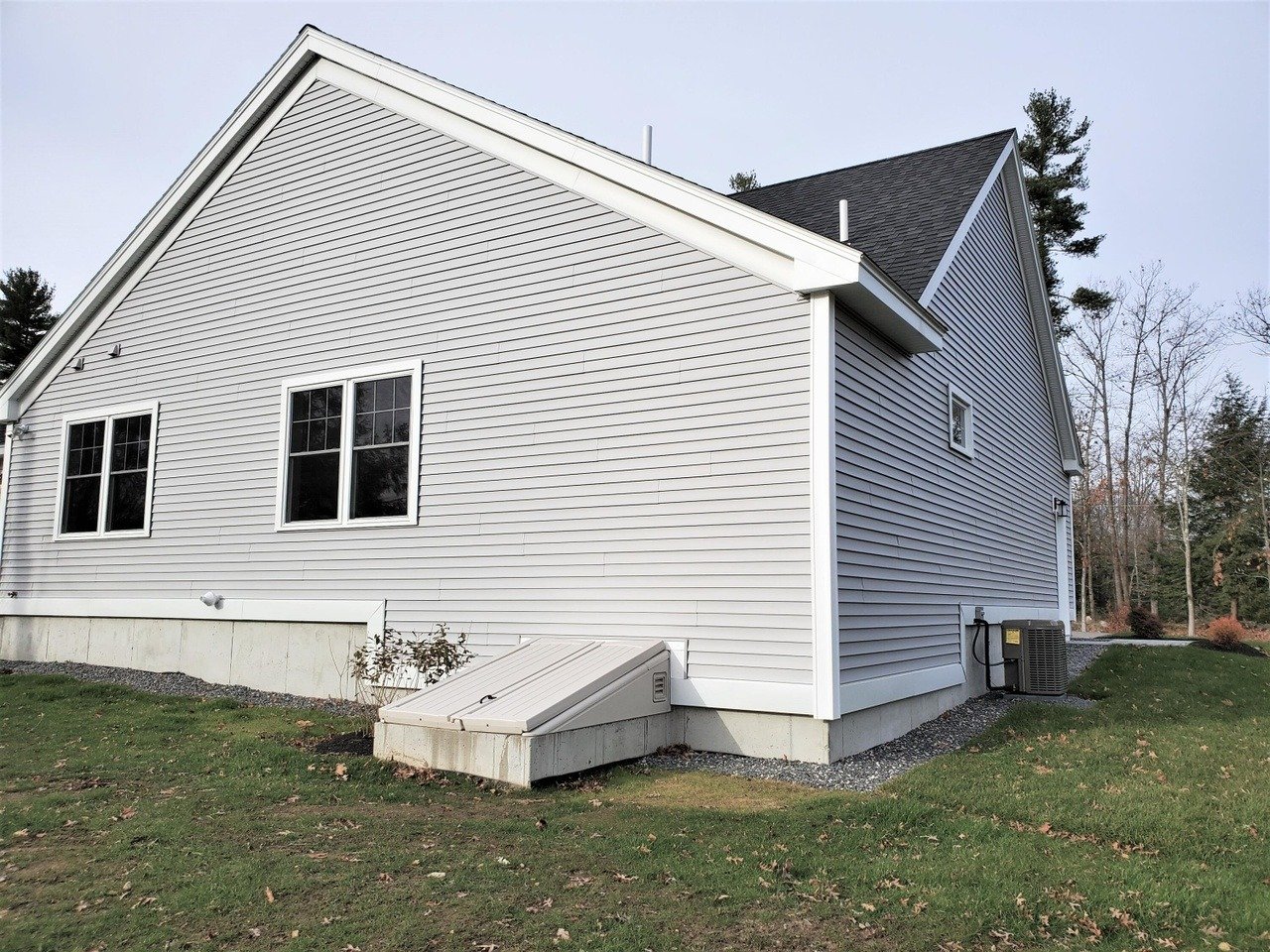 55 Cider Press Ln at Hobbs Pond #55