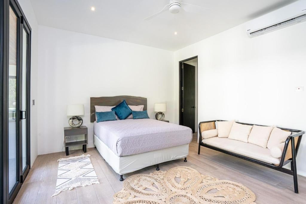 Casa Vista Verde | Contemporary 3-Bed Luxury Home with Pool in Exclusive Catalina Cove