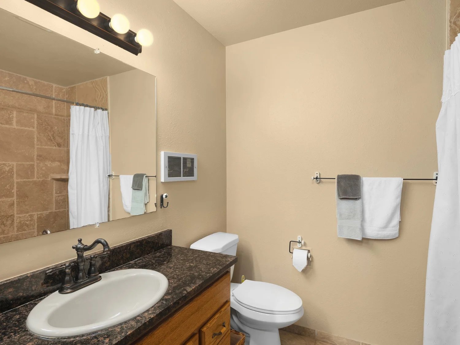 18404 W Lake Desire Dr SE
