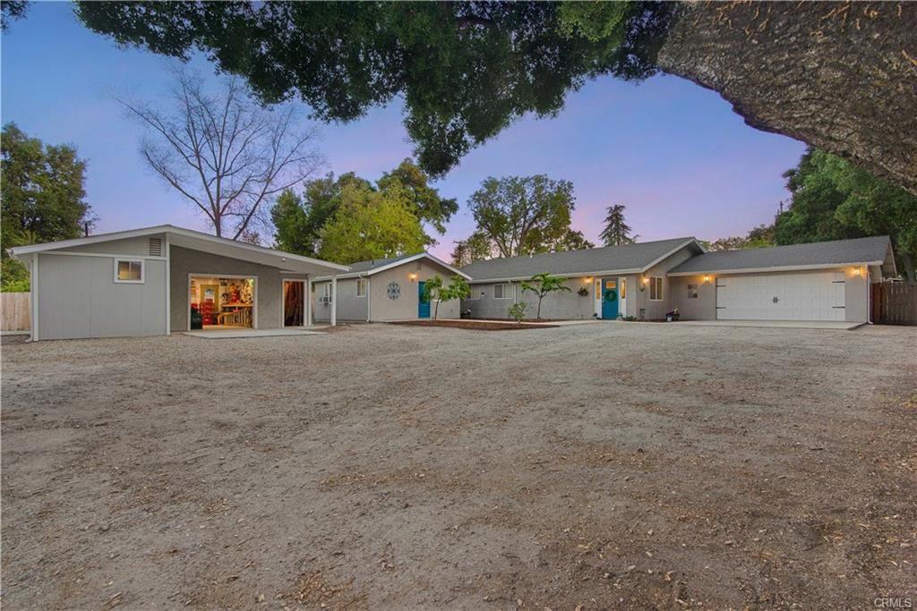 8920 Coromar Avenue