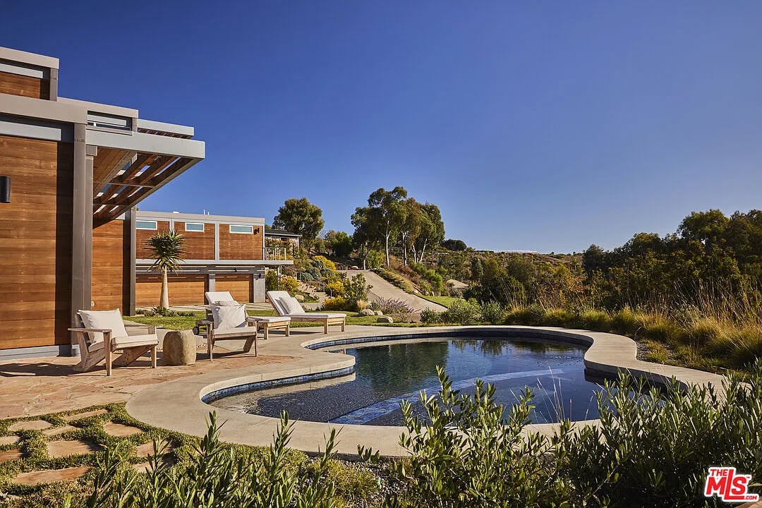 5924 Bonsall Dr