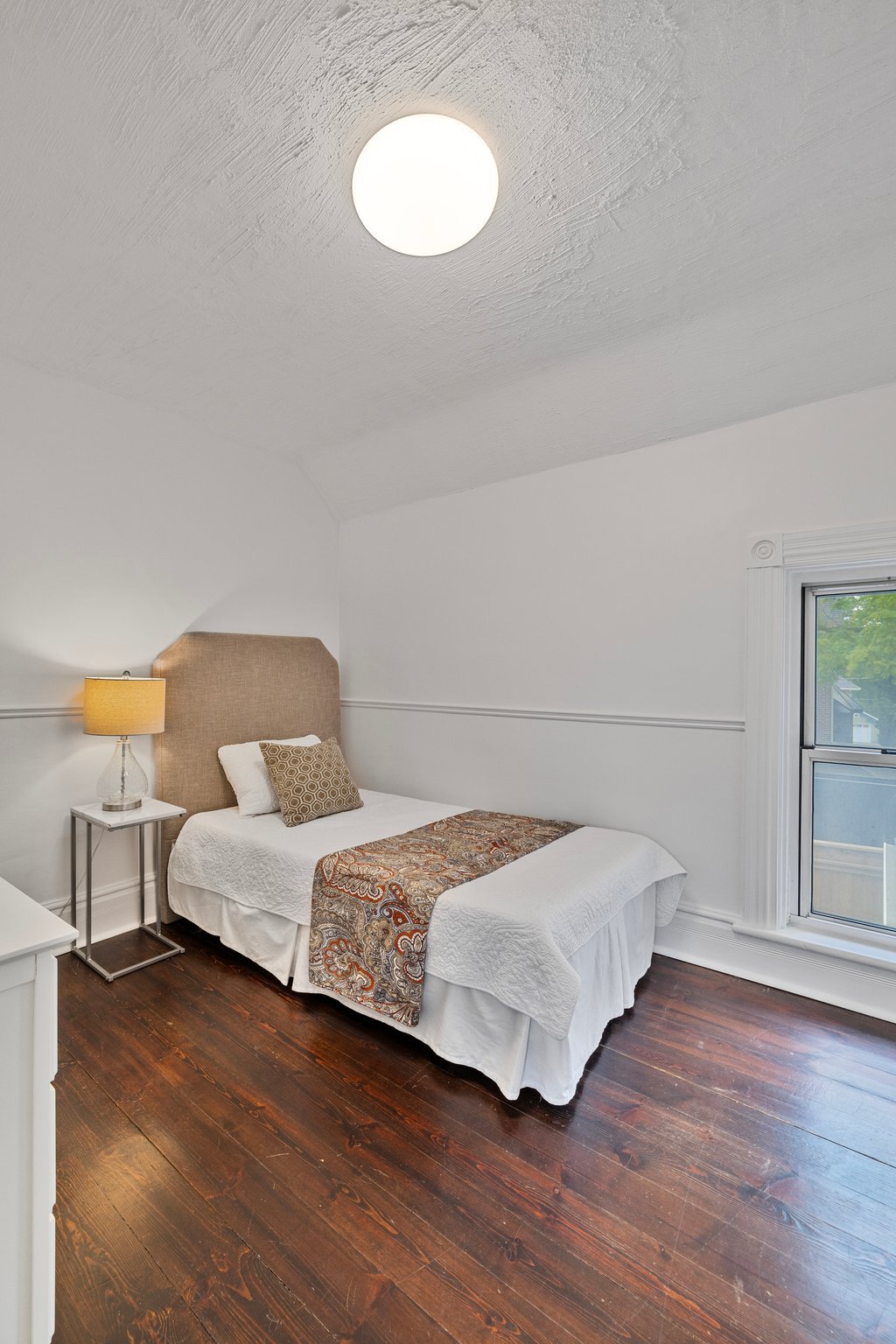 411 Millard Ave, Newmarket