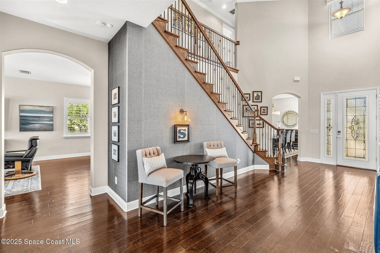 3077 Cortona Dr