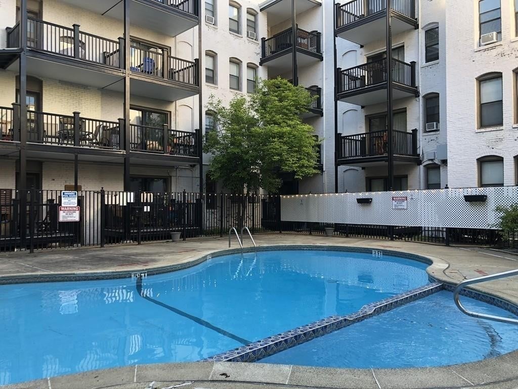 4 Commonwealth Ct, #18