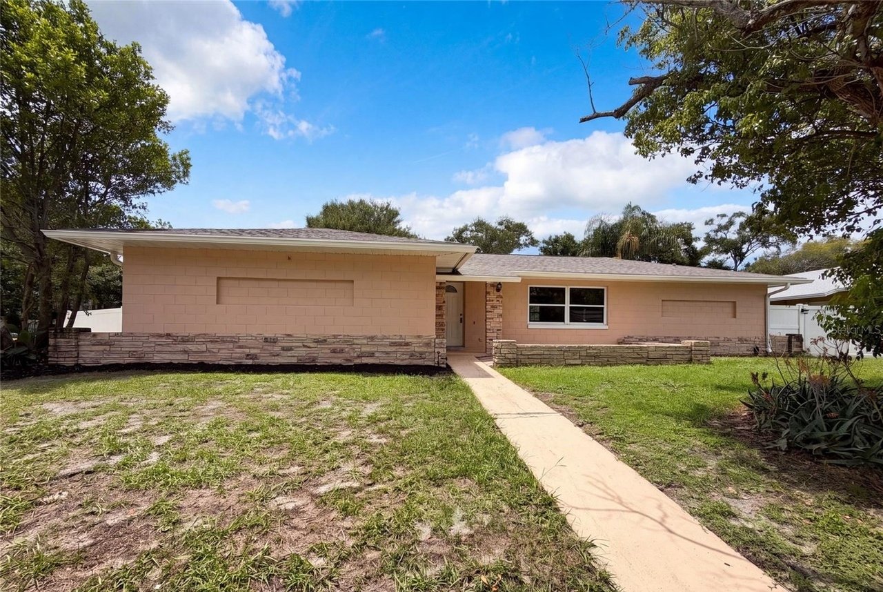 2223 Conifer Ave
